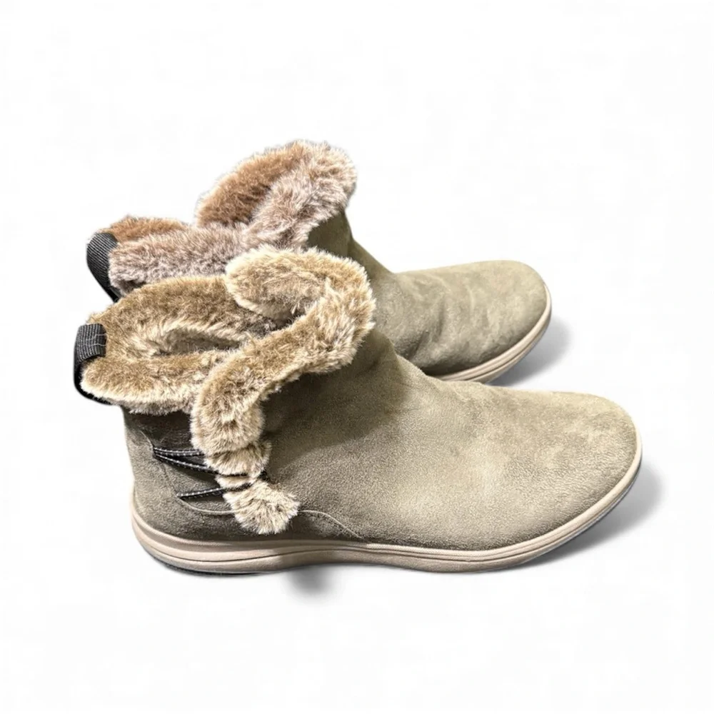 Clarks Cloudsteppers Faux Fur Lined Ankle Boots 8.5 Olive Taupe